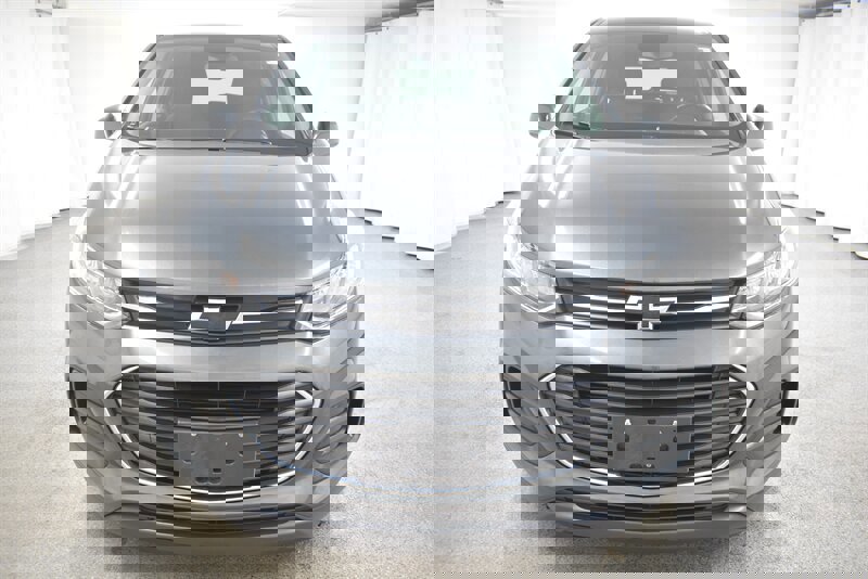 Used 2020 Chevrolet Trax LS w/ Tint and Cruise Package image 2