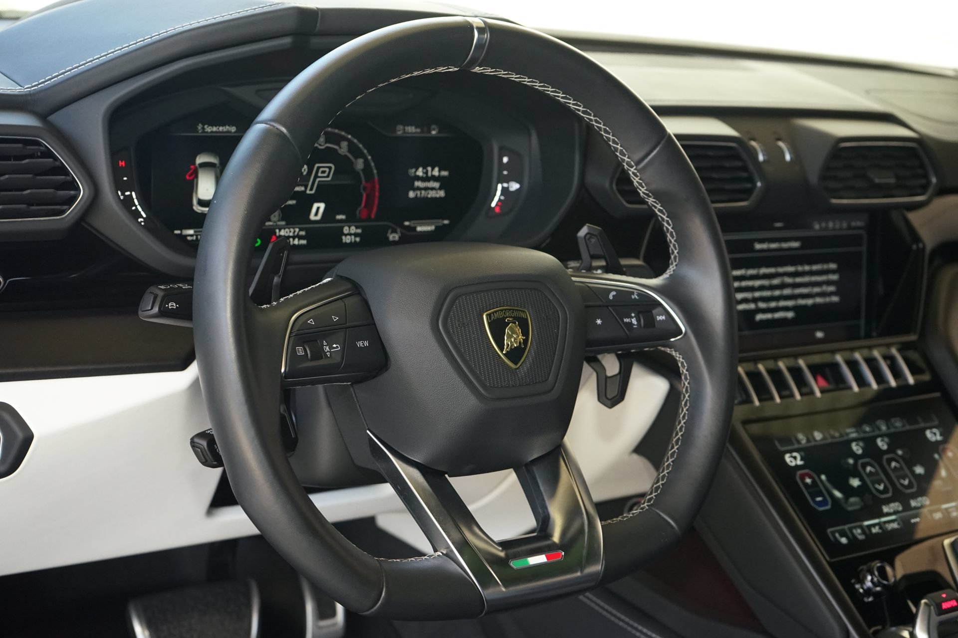 Used 2023 Lamborghini Urus S AWD/4WD image 11