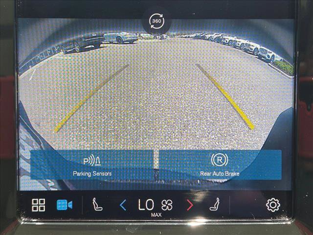 Used 2023 Volvo XC40 B5 Plus w/ Driver Assist Package AWD/4WD image 13