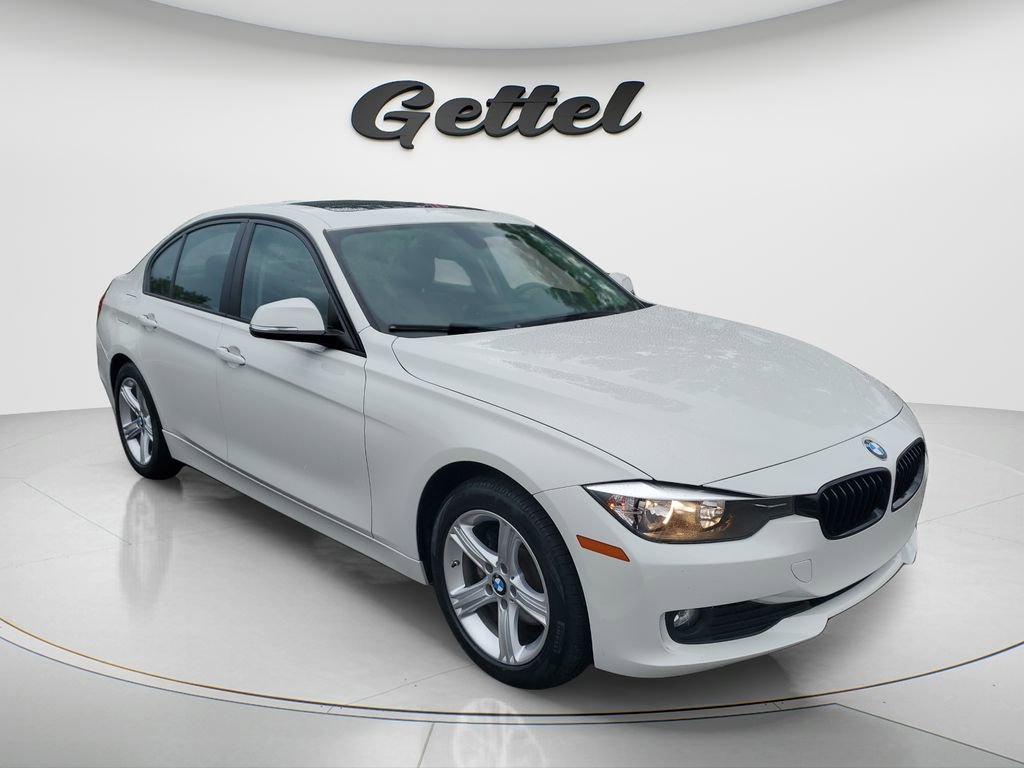 Used 2015 BMW 320i xDrive Sedan AWD/4WD image 3