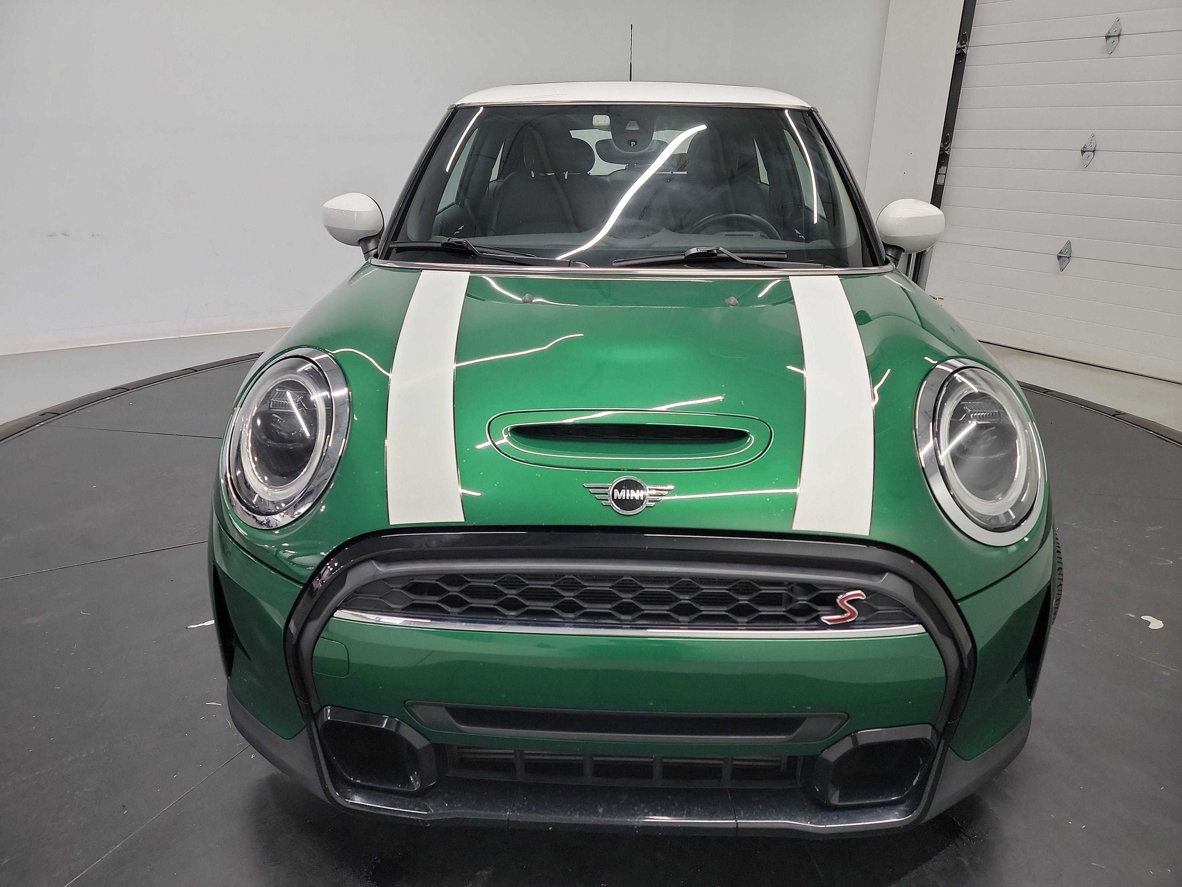 Used 2022 MINI Cooper S FWD image 2