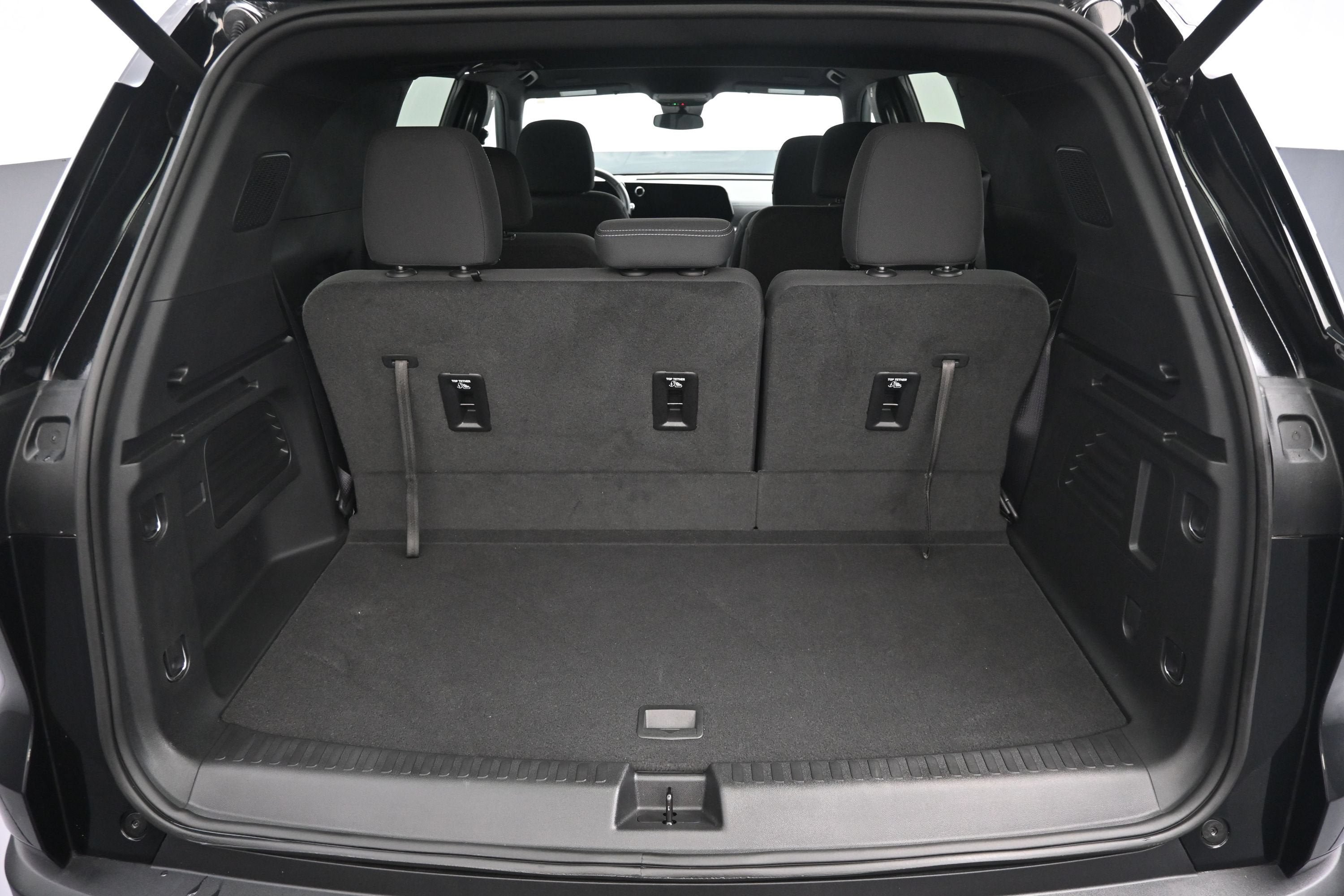 Certified 2025 Chevrolet Traverse LT FWD image 30