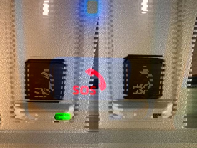 Used 2024 Toyota Highlander Platinum image 33