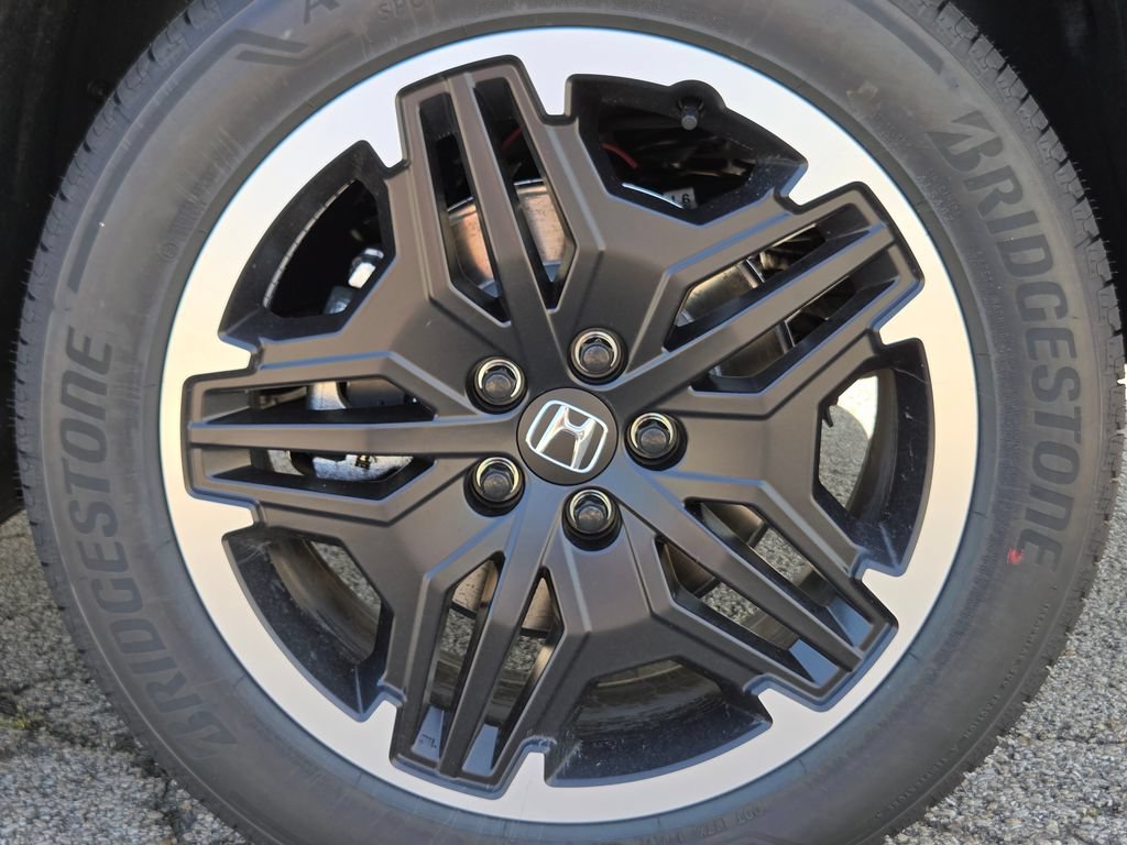 New 2026 Honda Pilot Touring image 19