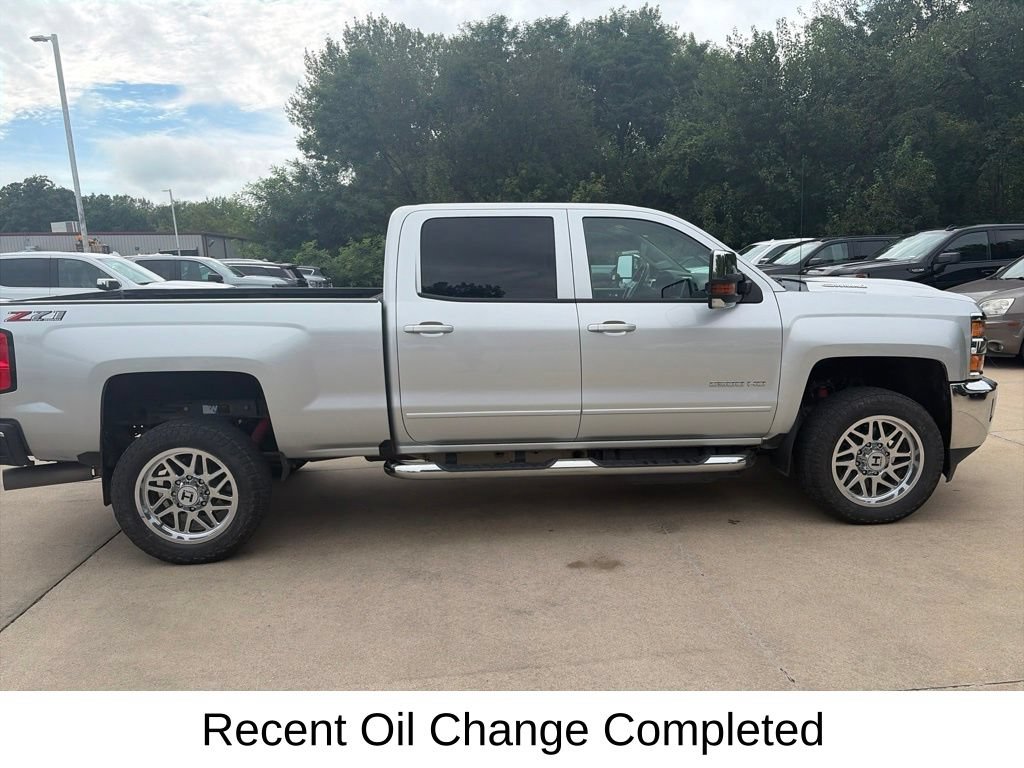 Used 2019 Chevrolet Silverado 2500 LT w/ LT Convenience Package AWD/4WD image 7