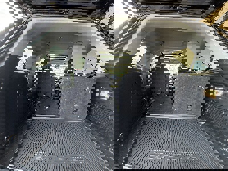 Used 2024 Ford Explorer XLT w/ Equipment Group 202A image 14