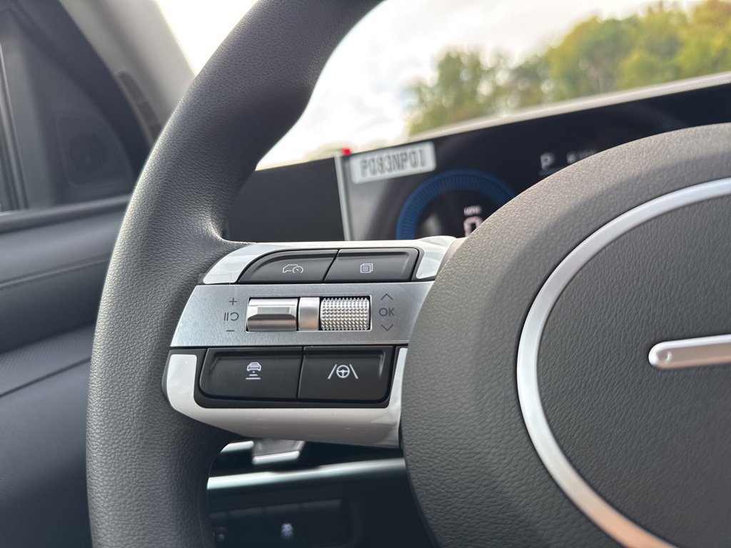 New 2026 Hyundai Tucson SE image 30