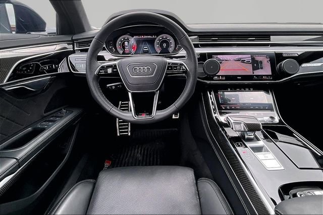 Used 2024 Audi S8 w/ S8 Comfort Plus Package AWD/4WD image 5