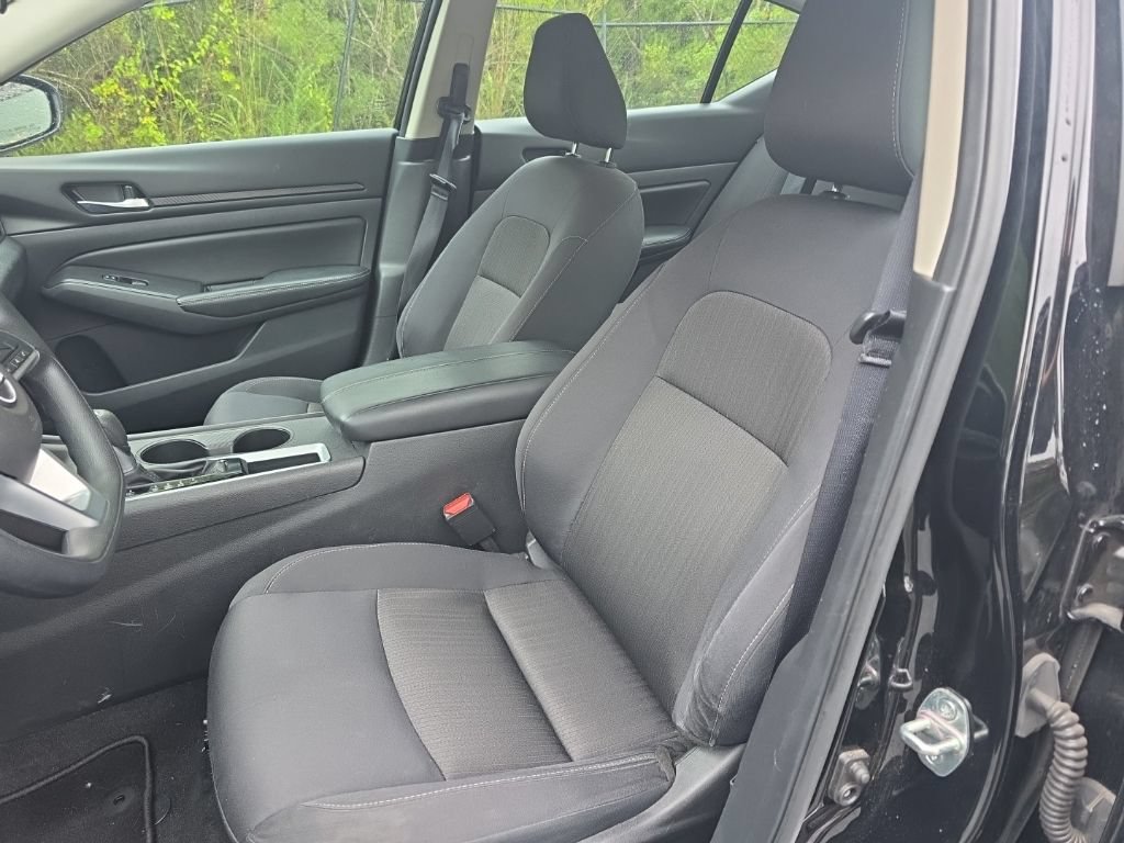 Certified 2025 Nissan Altima 2.5 SV FWD image 15
