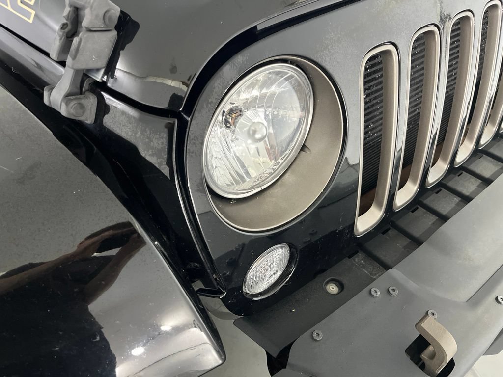 Used 2018 Jeep Wrangler Unlimited Sport AWD/4WD image 33