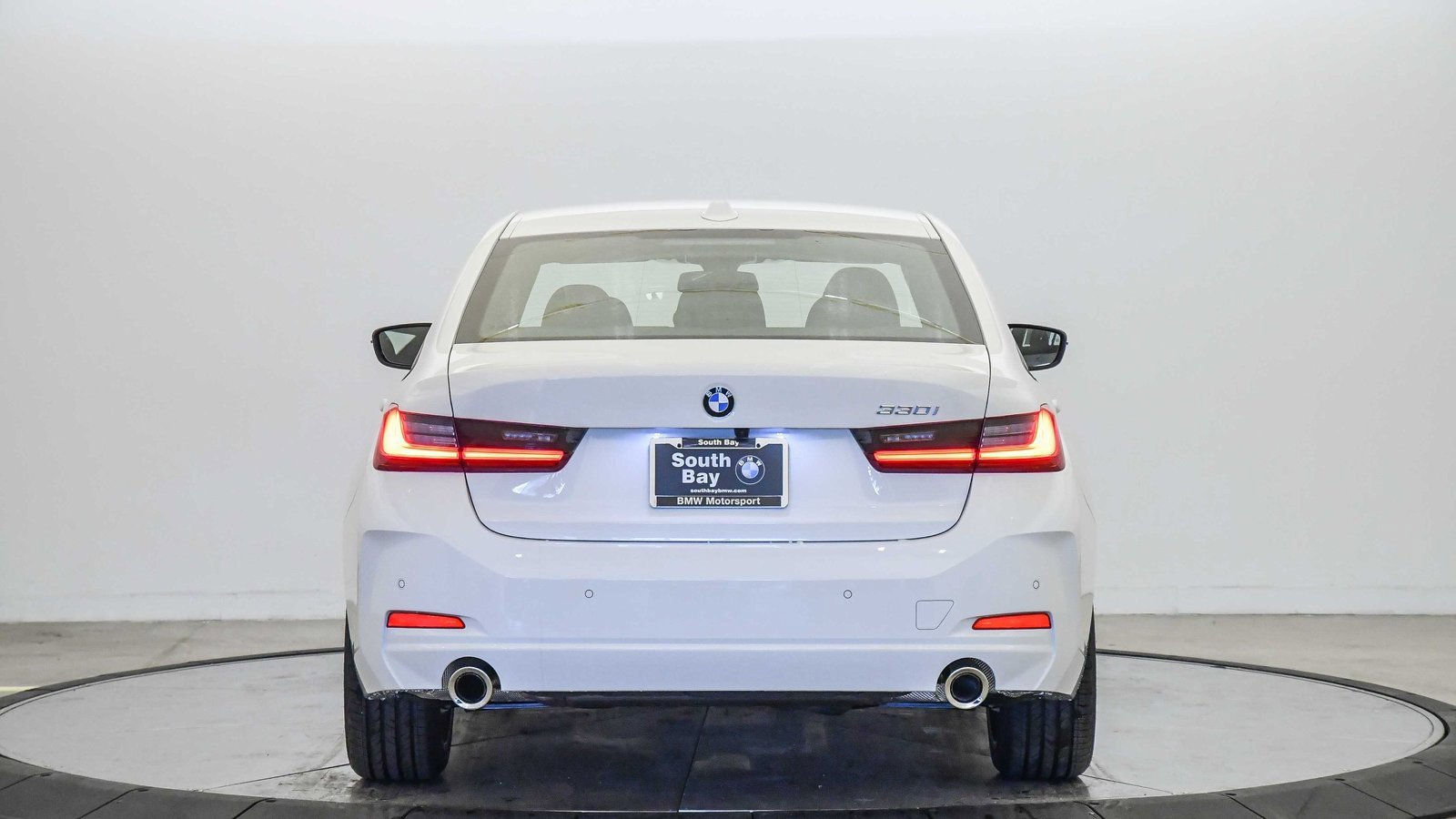 New 2026 BMW 330i Sedan w/ Convenience Package image 3