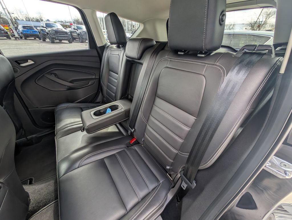 Used 2019 Ford Escape Titanium image 16