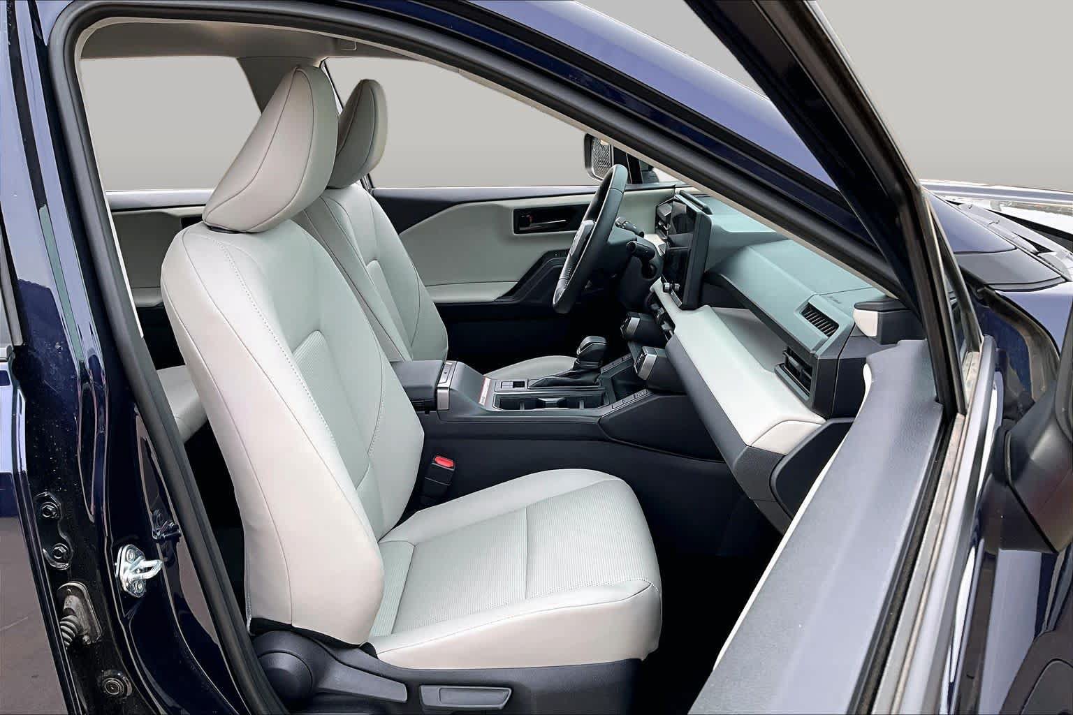 Used 2026 Toyota RAV4 XLE Premium FWD image 9