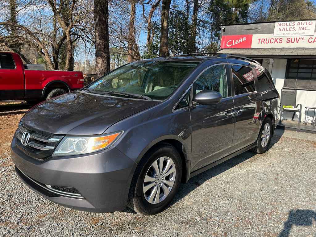Used 2015 Honda Odyssey EX image 3