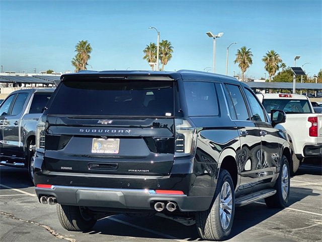 New 2026 Chevrolet Suburban Premier image 5