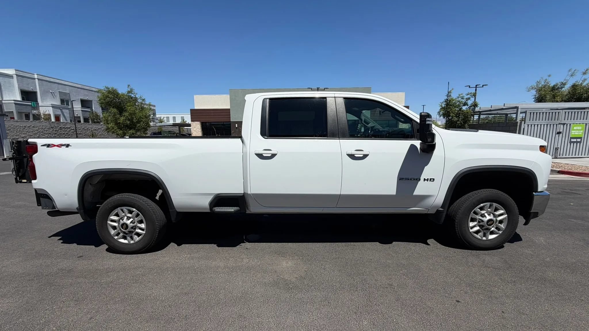 Used 2023 Chevrolet Silverado 2500 LT AWD/4WD image 6