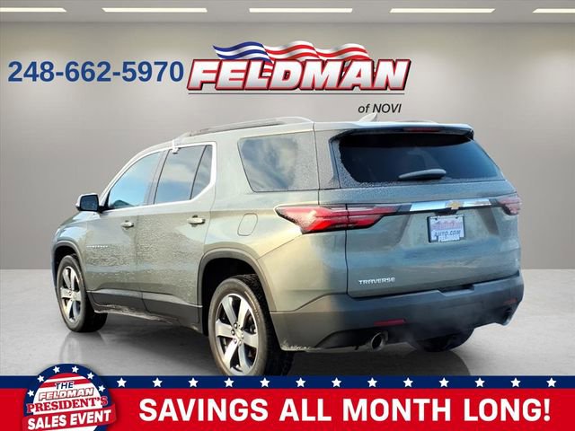 Used 2022 Chevrolet Traverse LT w/ LT Premium Package image 3