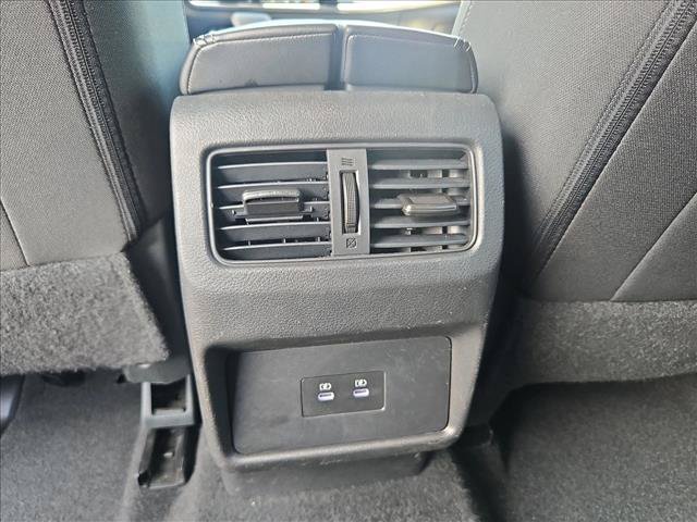 Used 2024 Nissan Rogue SV AWD/4WD image 17