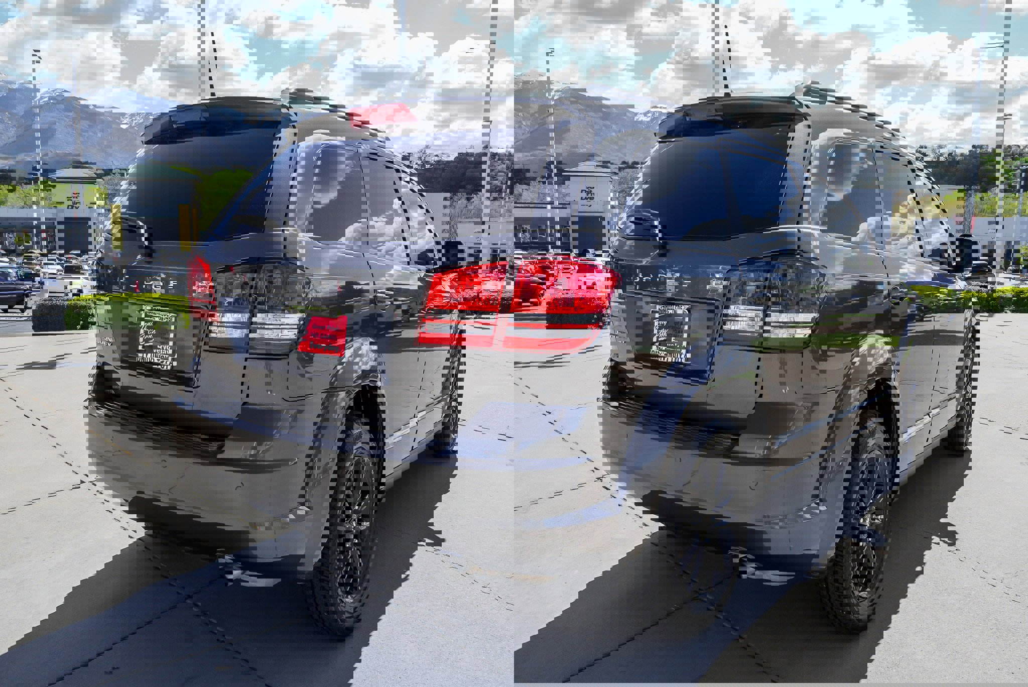 Used 2020 Dodge Journey SE w/ SE Popular Equipment Group image 8