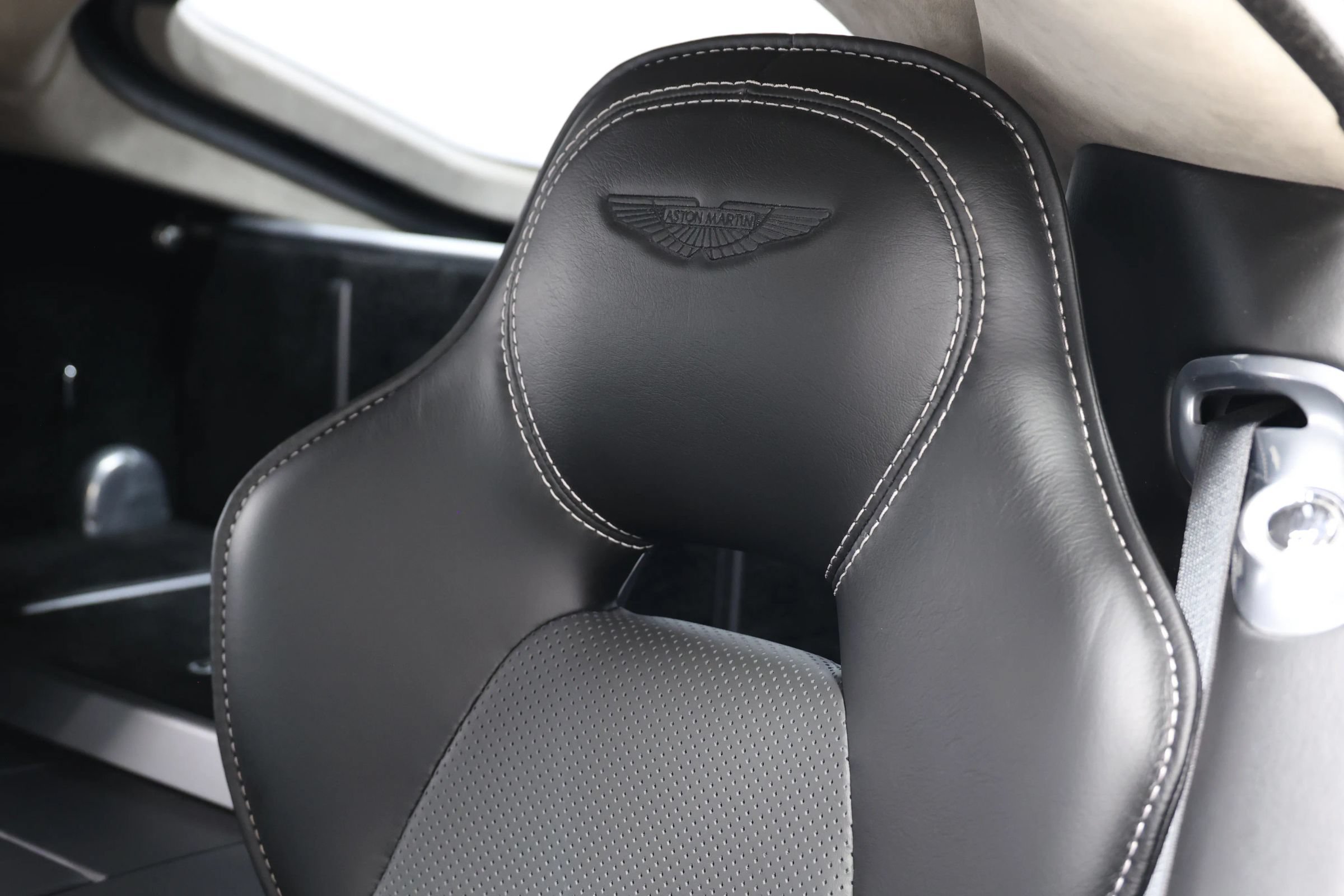 Used 2014 Aston Martin Rapide S RWD image 41