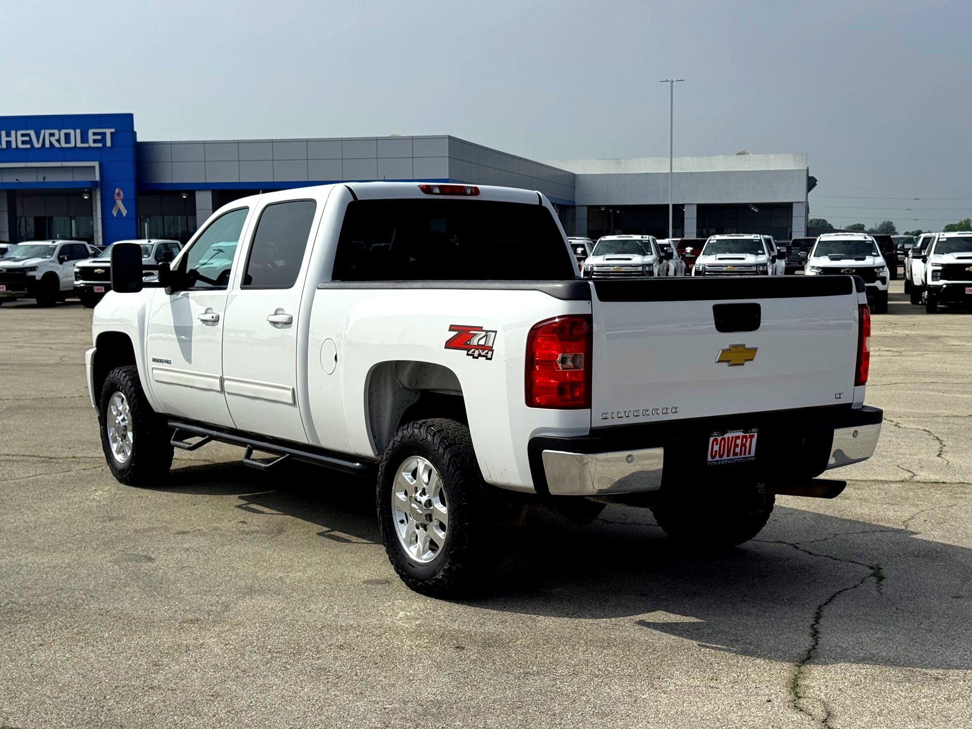 Used 2014 Chevrolet Silverado 2500 LT w/ Z71 Appearance Package AWD/4WD image 9
