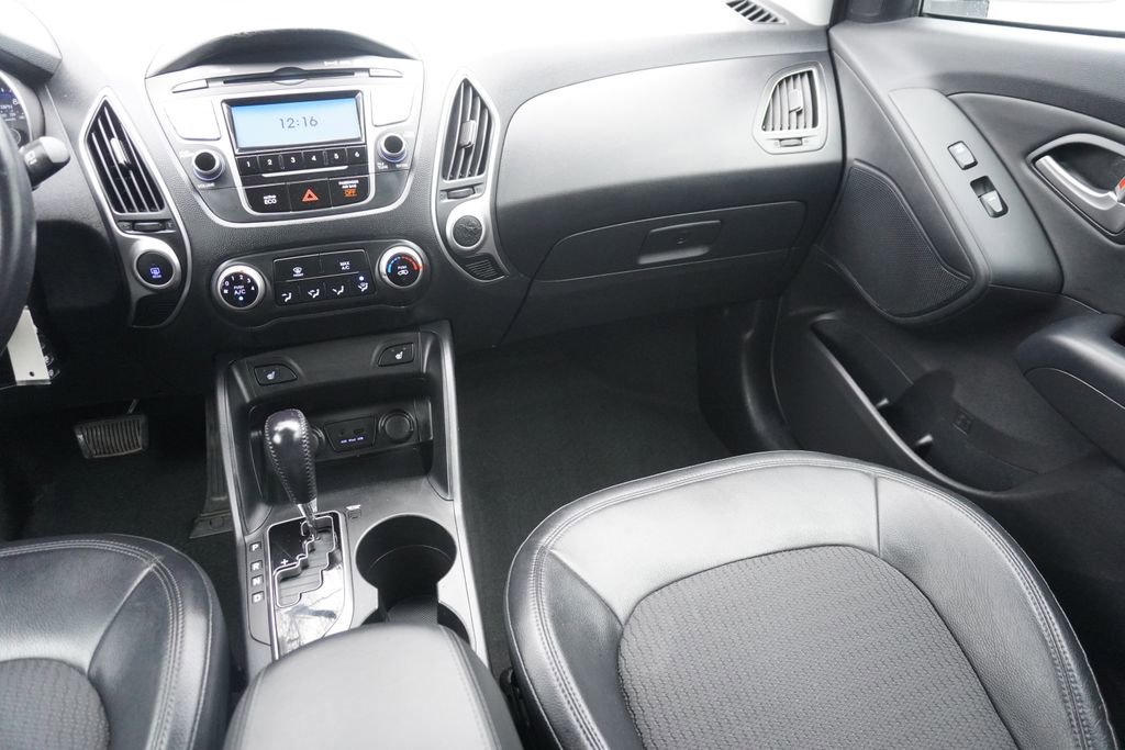 Used 2012 Hyundai Tucson GLS image 24