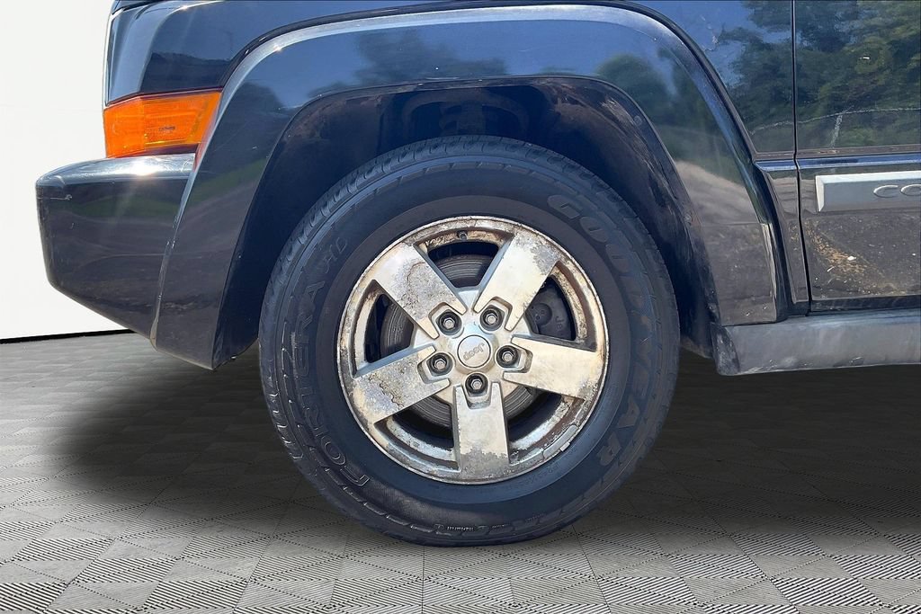 Used 2006 Jeep Commander 4WD image 36
