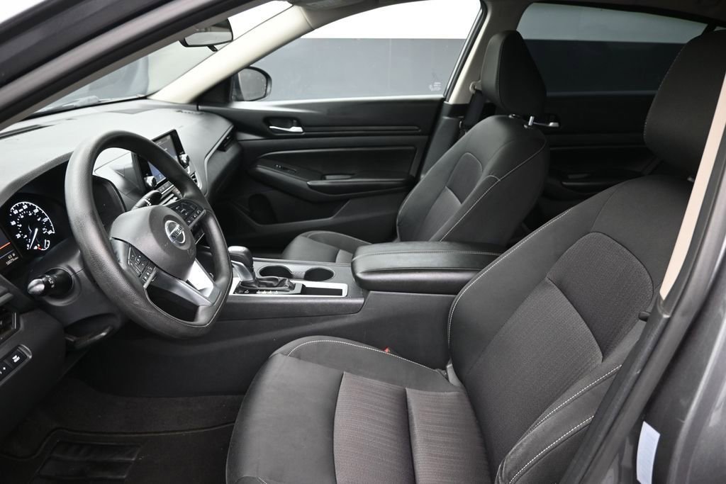 Used 2022 Nissan Altima 2.5 S FWD image 13