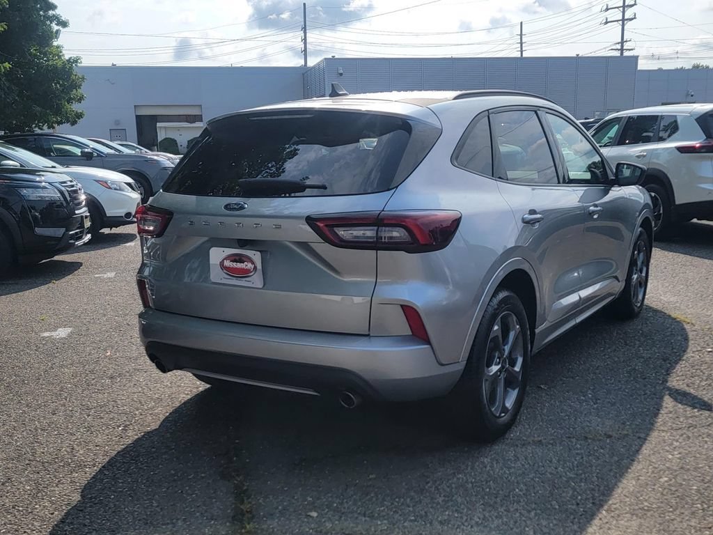Used 2024 Ford Escape ST-Line FWD image 7
