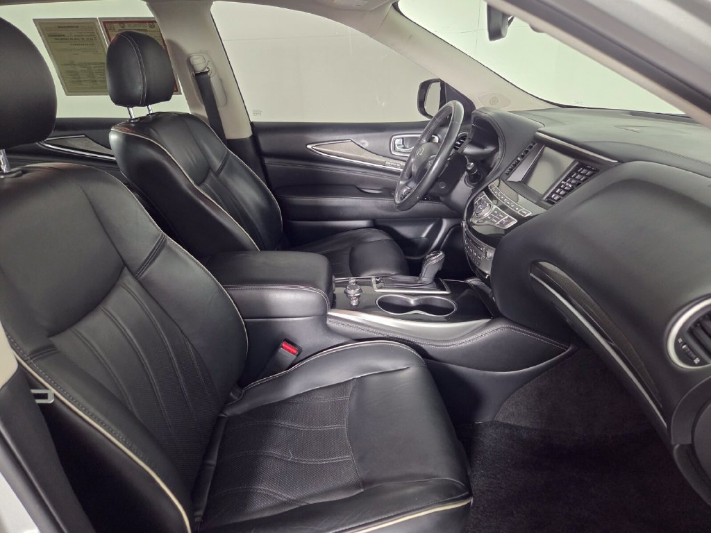 Used 2019 INFINITI QX60 Luxe w/ Essential Package FWD image 32