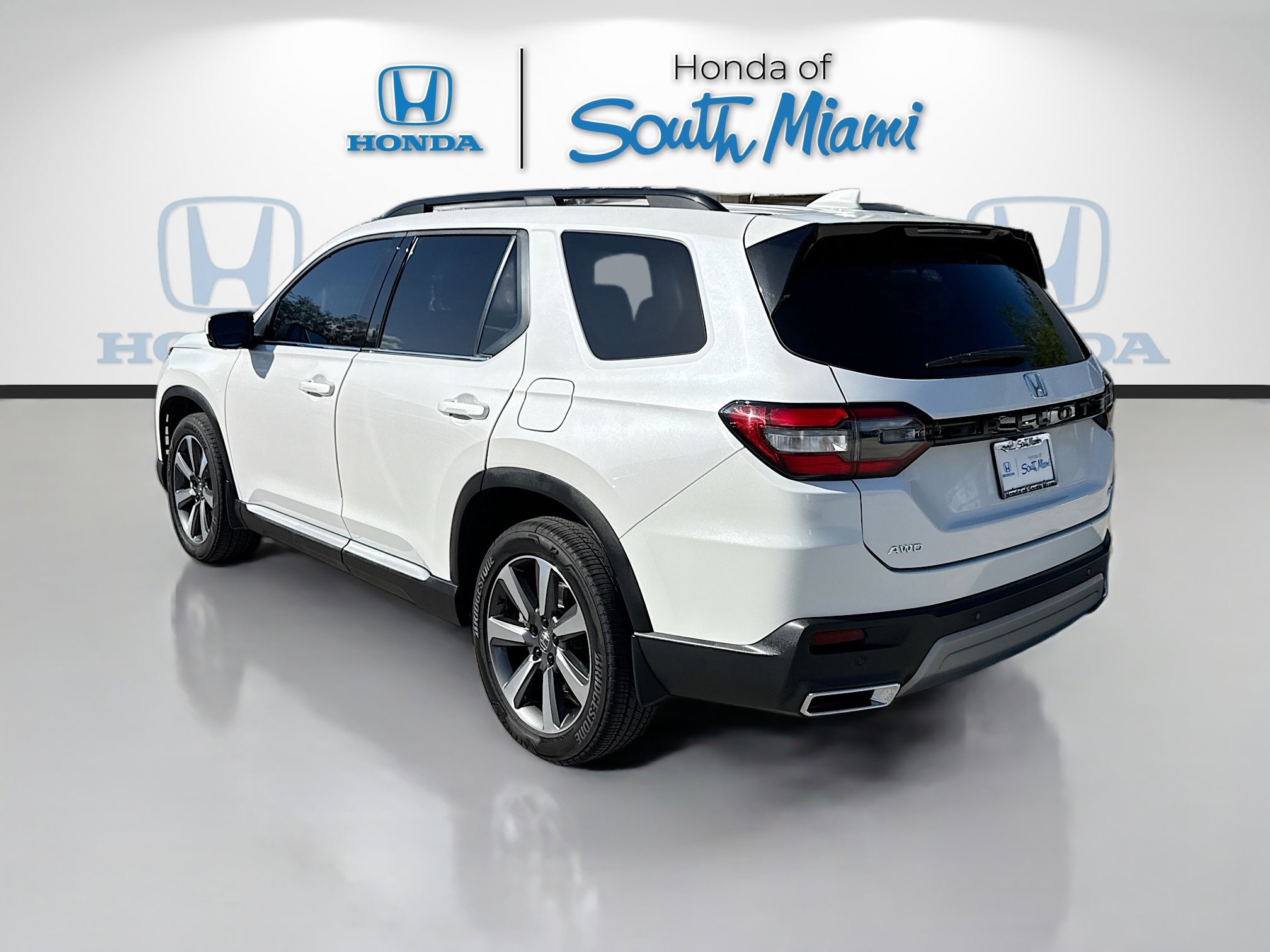 Certified 2023 Honda Pilot Elite image 5