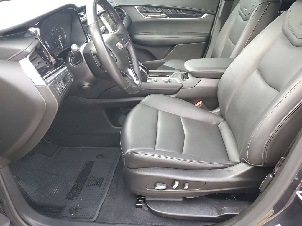 Used 2022 Cadillac XT6 Premium Luxury image 41