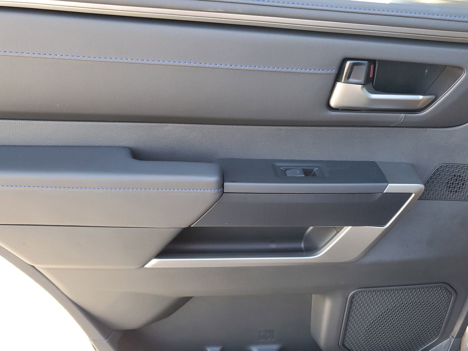 New 2026 Toyota Sequoia Platinum AWD/4WD image 15