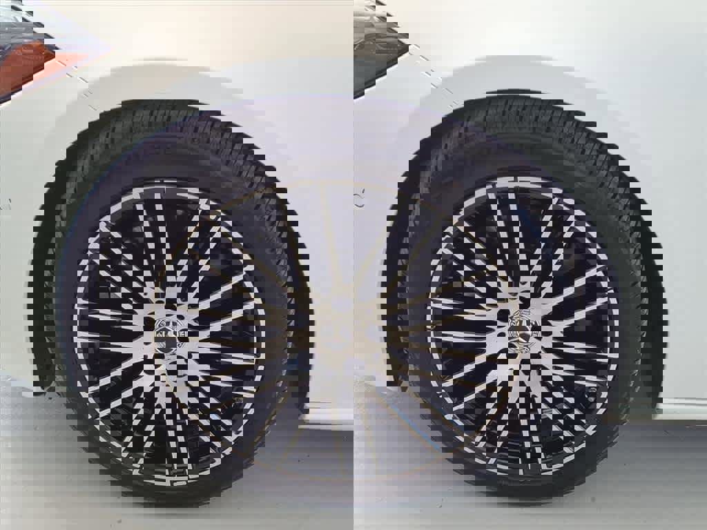 Used 2022 Mercedes-Benz C 300 4MATIC Sedan image 8