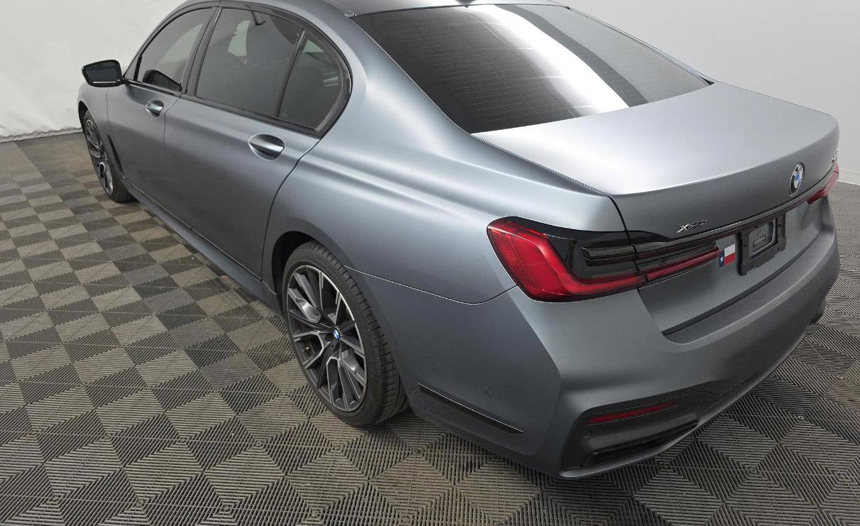 Used 2022 BMW 750i xDrive w/ Executive Package image 7