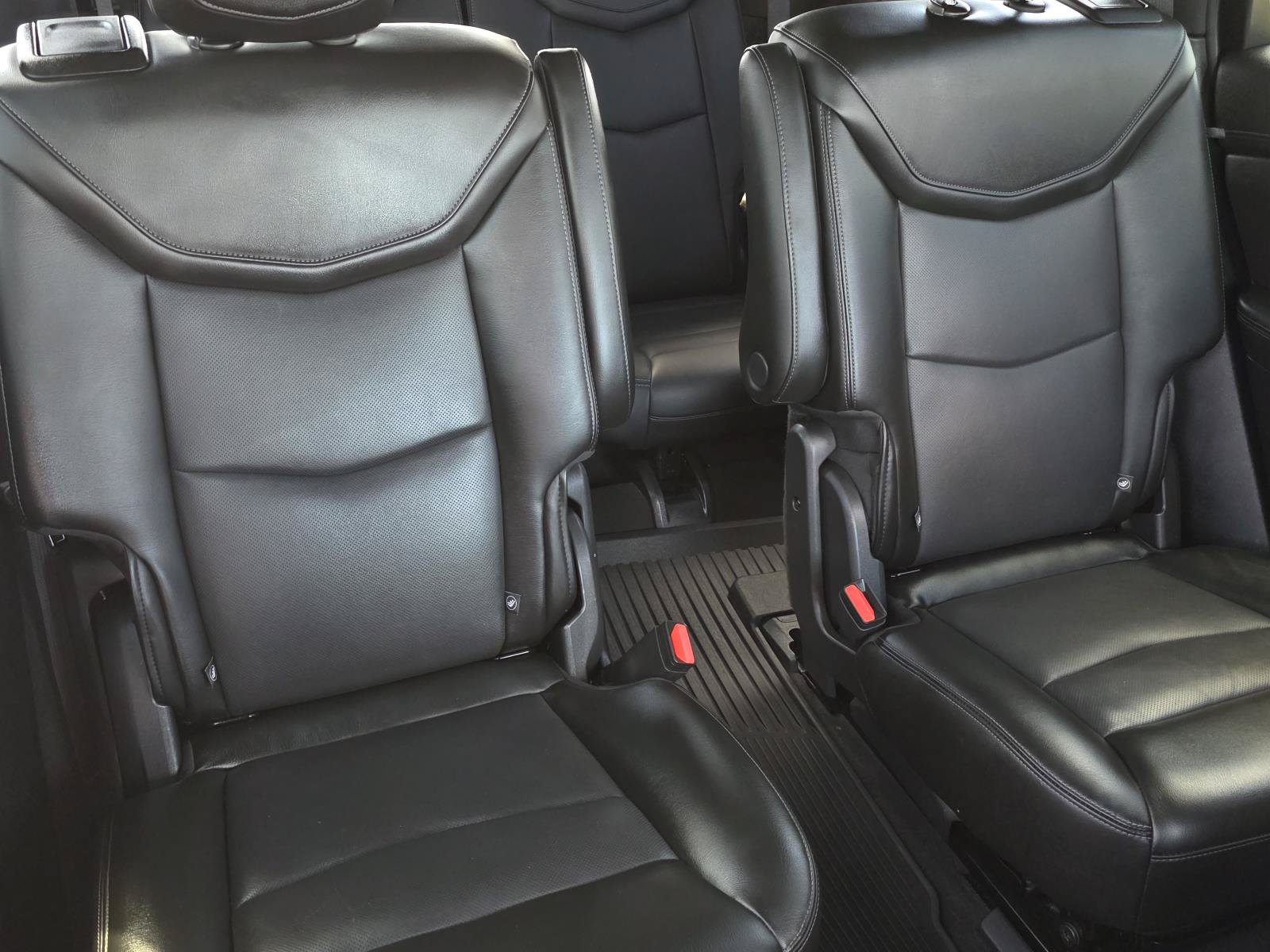 Certified 2023 Cadillac XT6 Premium Luxury w/ LPO, Floor Liner Package FWD image 25