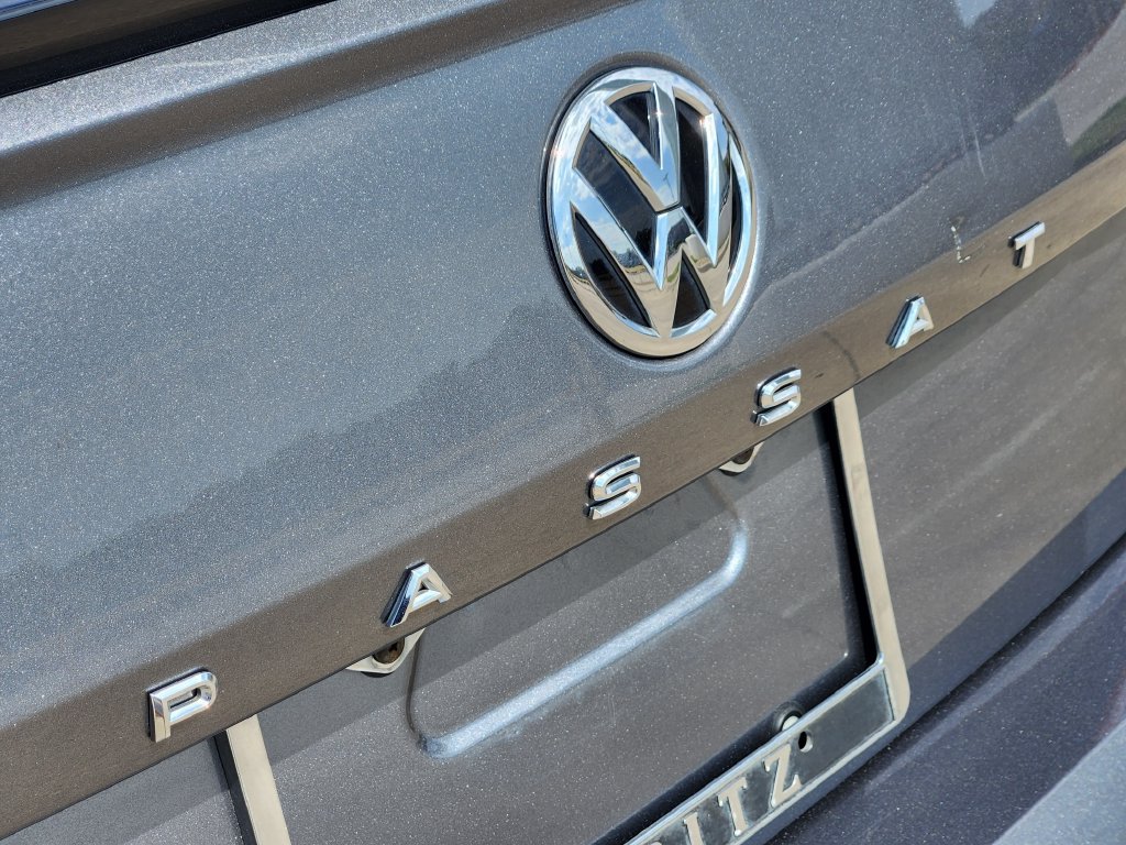 Used 2020 Volkswagen Passat 2.0T R-Line FWD image 20
