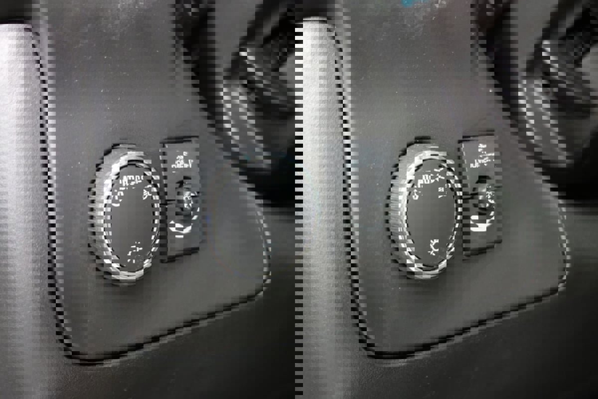 Used 2019 Chevrolet Express 3500 LT w/ LT Preferred Equipment Group RWD image 21