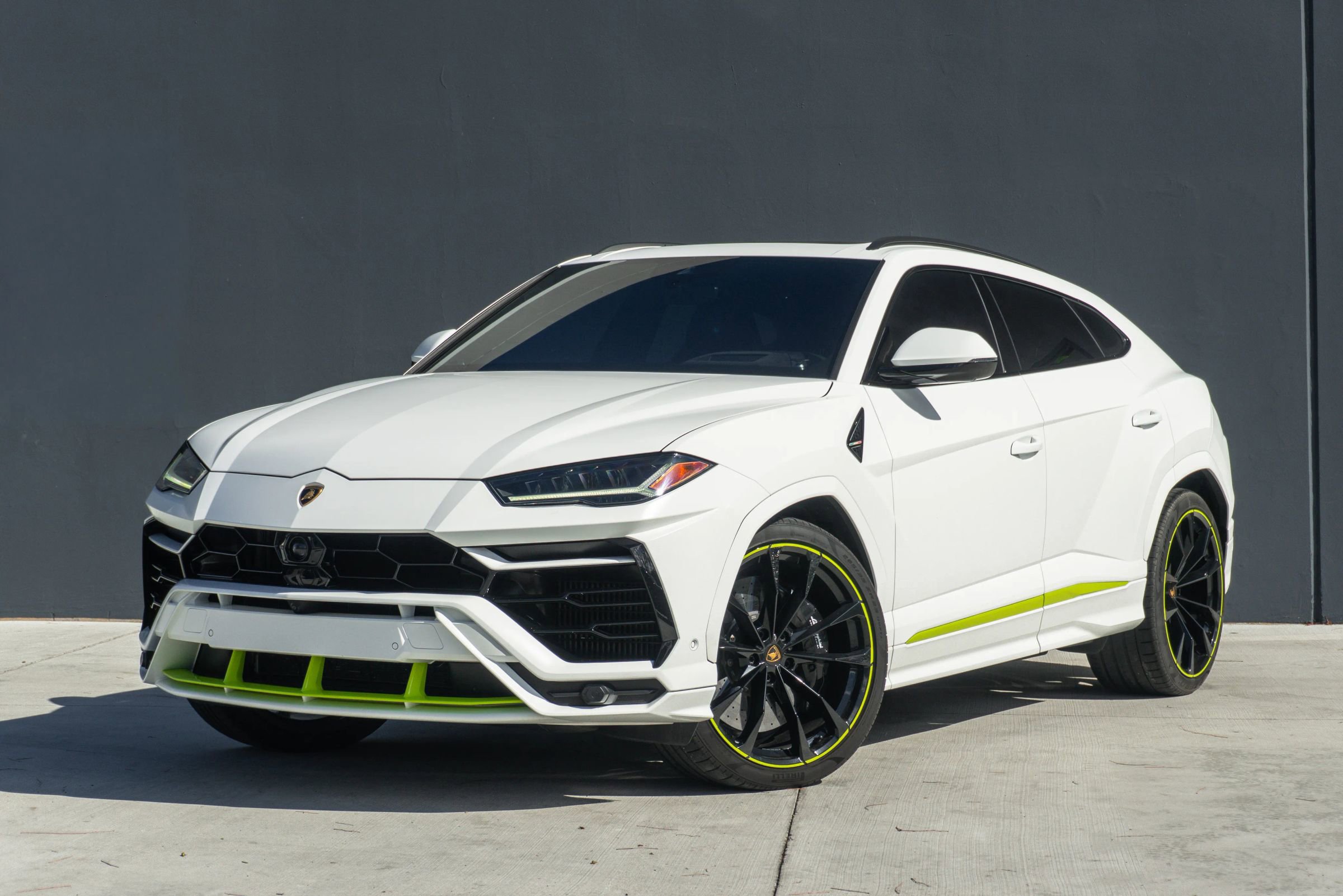 Used 2022 Lamborghini Urus image 3