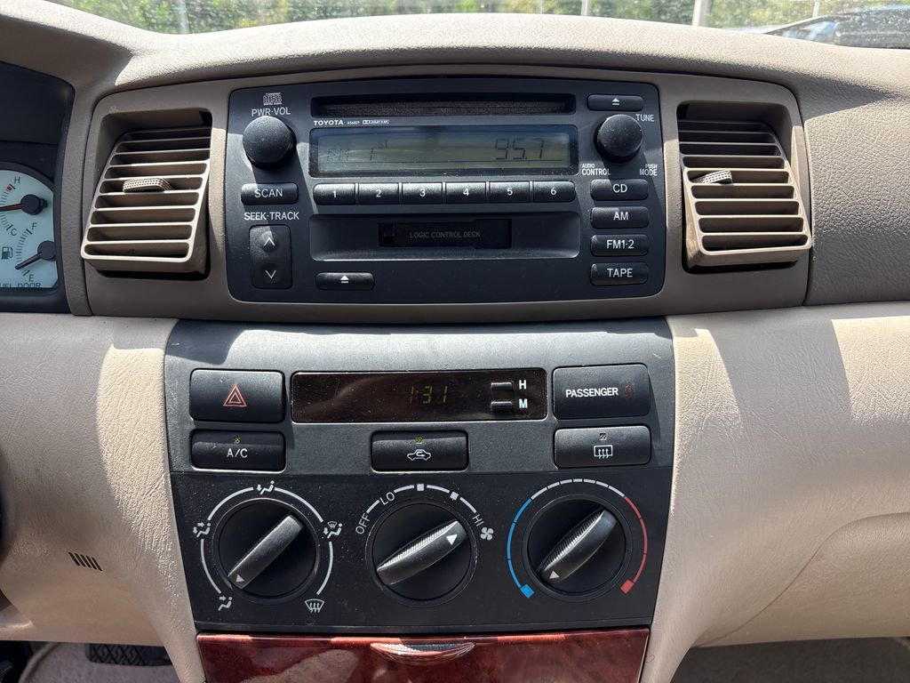 Used 2004 Toyota Corolla CE FWD image 23