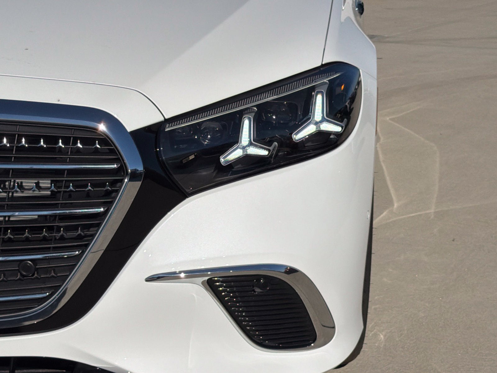 New 2027 Mercedes-Benz S 580 4MATIC Sedan image 13