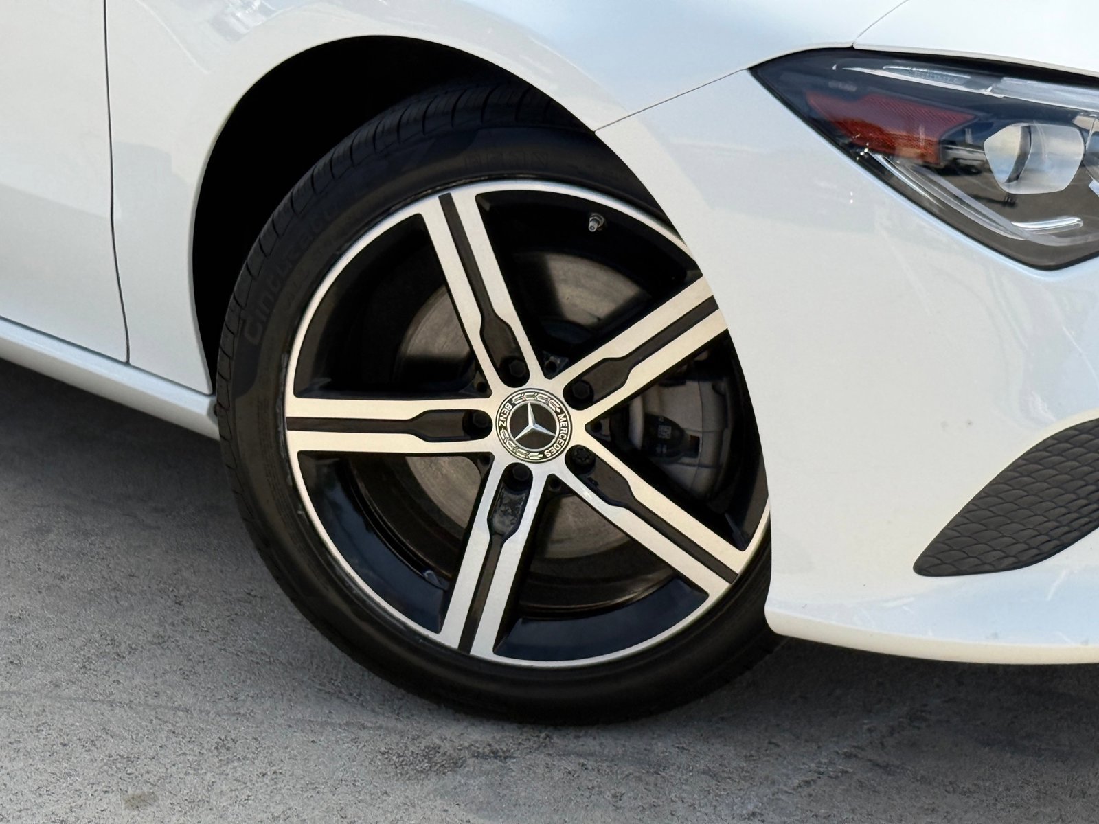 Used 2023 Mercedes-Benz CLA 250 image 2