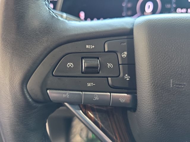 Certified 2023 Cadillac Escalade Premium Luxury AWD/4WD image 18