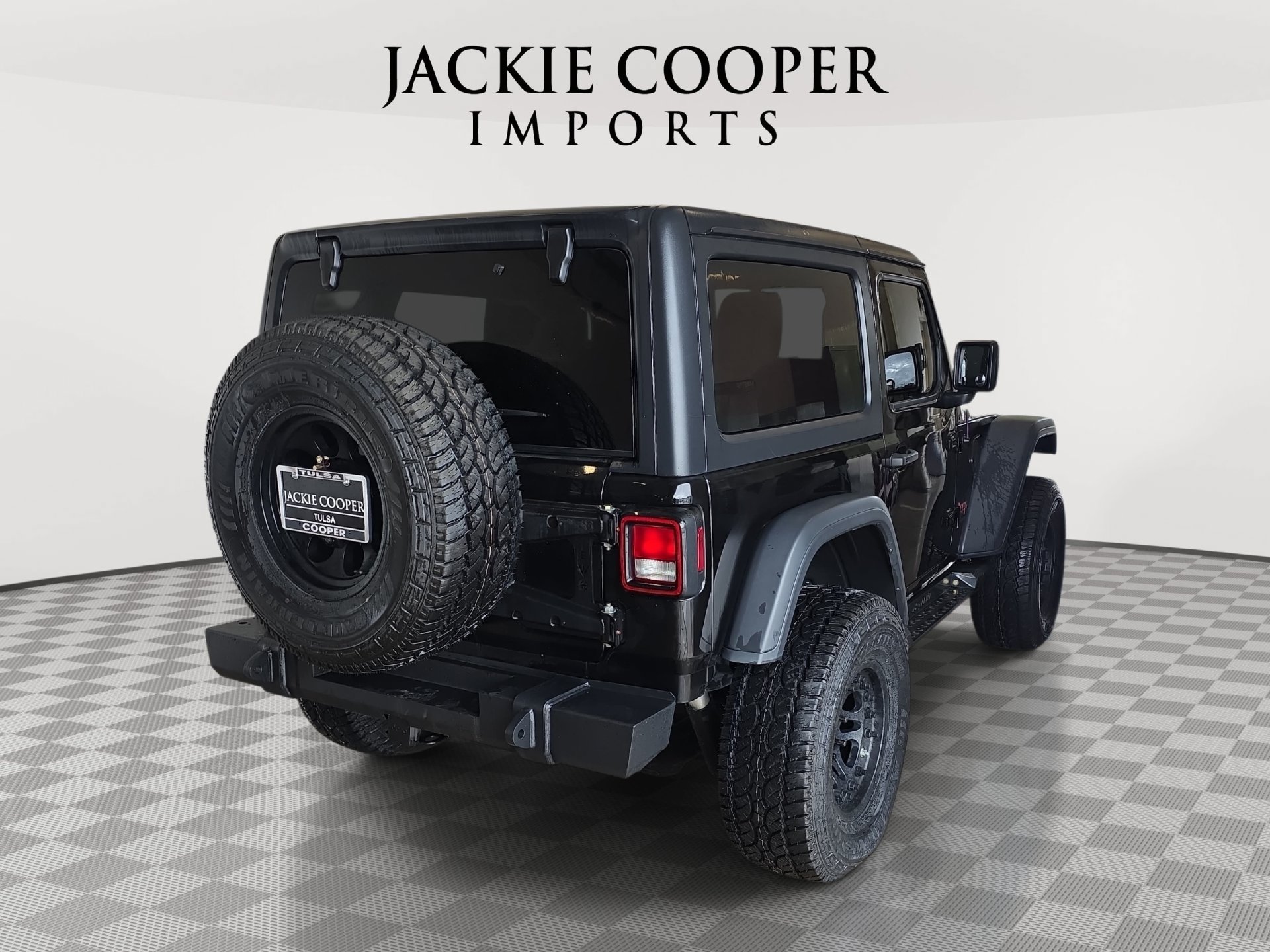 Used 2018 Jeep Wrangler Rubicon AWD/4WD image 5