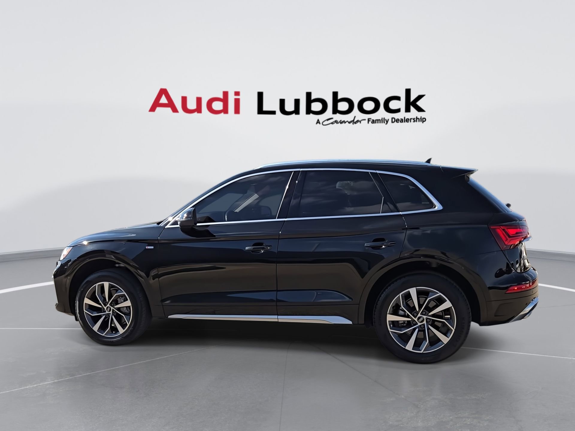 Used 2023 Audi Q5 2.0T Premium Plus w/ Premium Plus Package image 6
