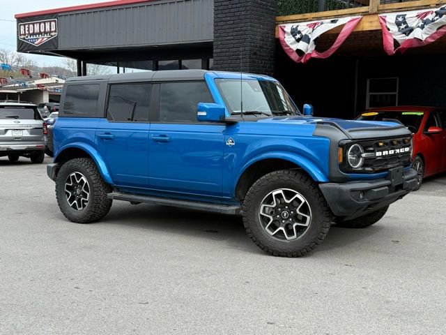 Used 2023 Ford Bronco Outer Banks image 2