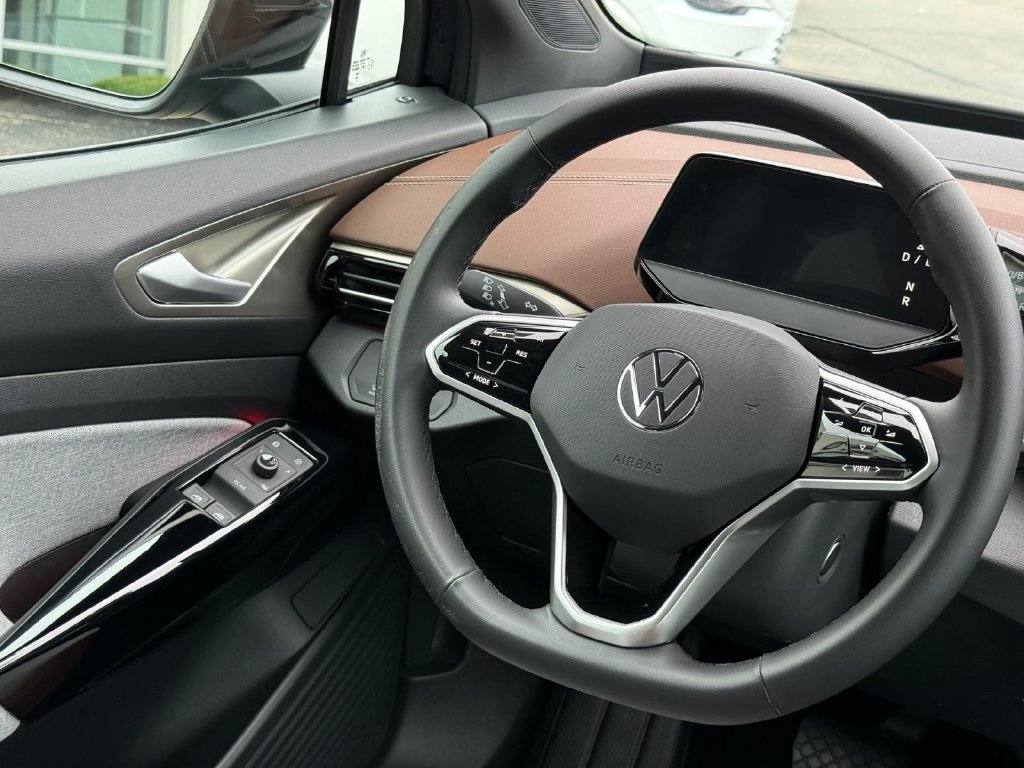 Certified 2023 Volkswagen ID.4 Pro AWD/4WD image 12