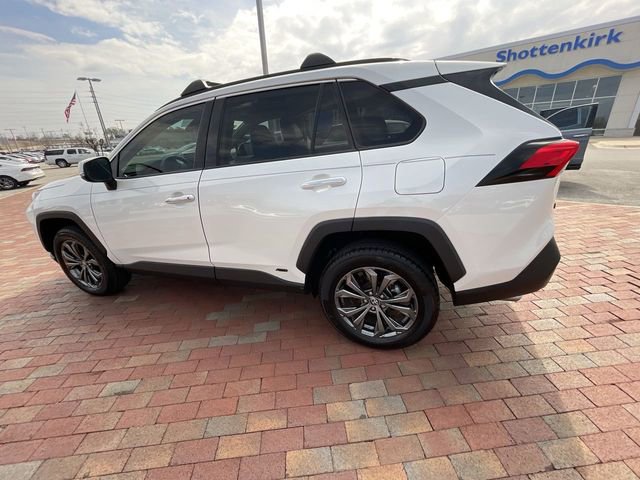 Used 2022 Toyota RAV4 Limited AWD/4WD image 31