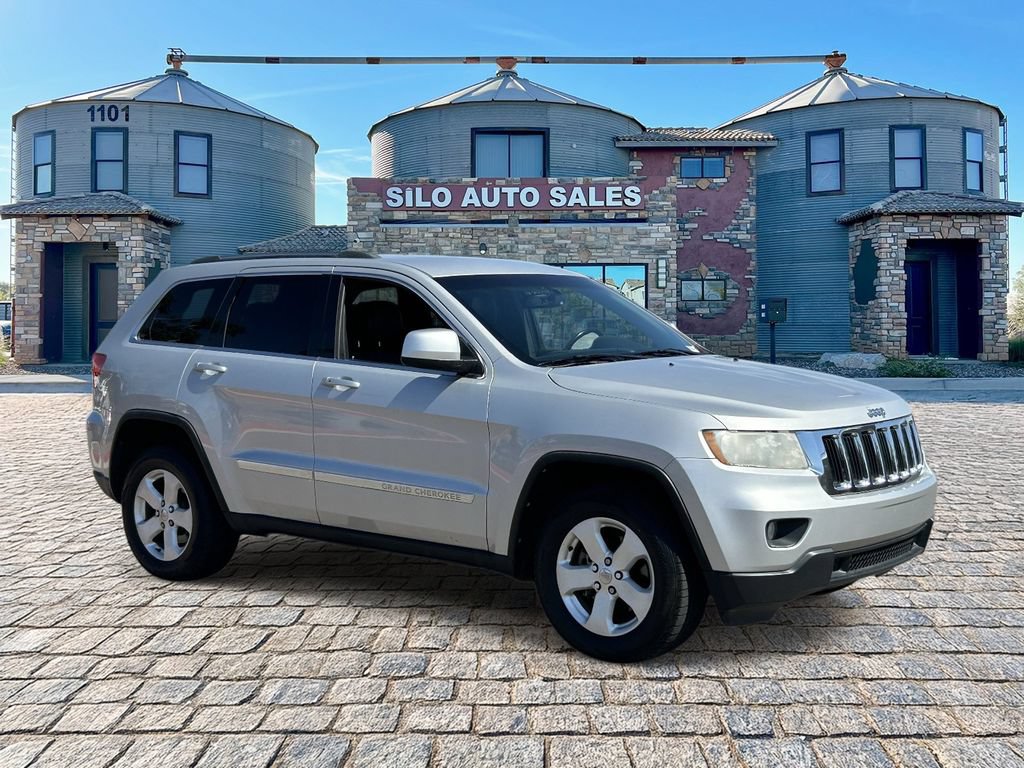 Used 2013 Jeep Grand Cherokee Laredo RWD image 8