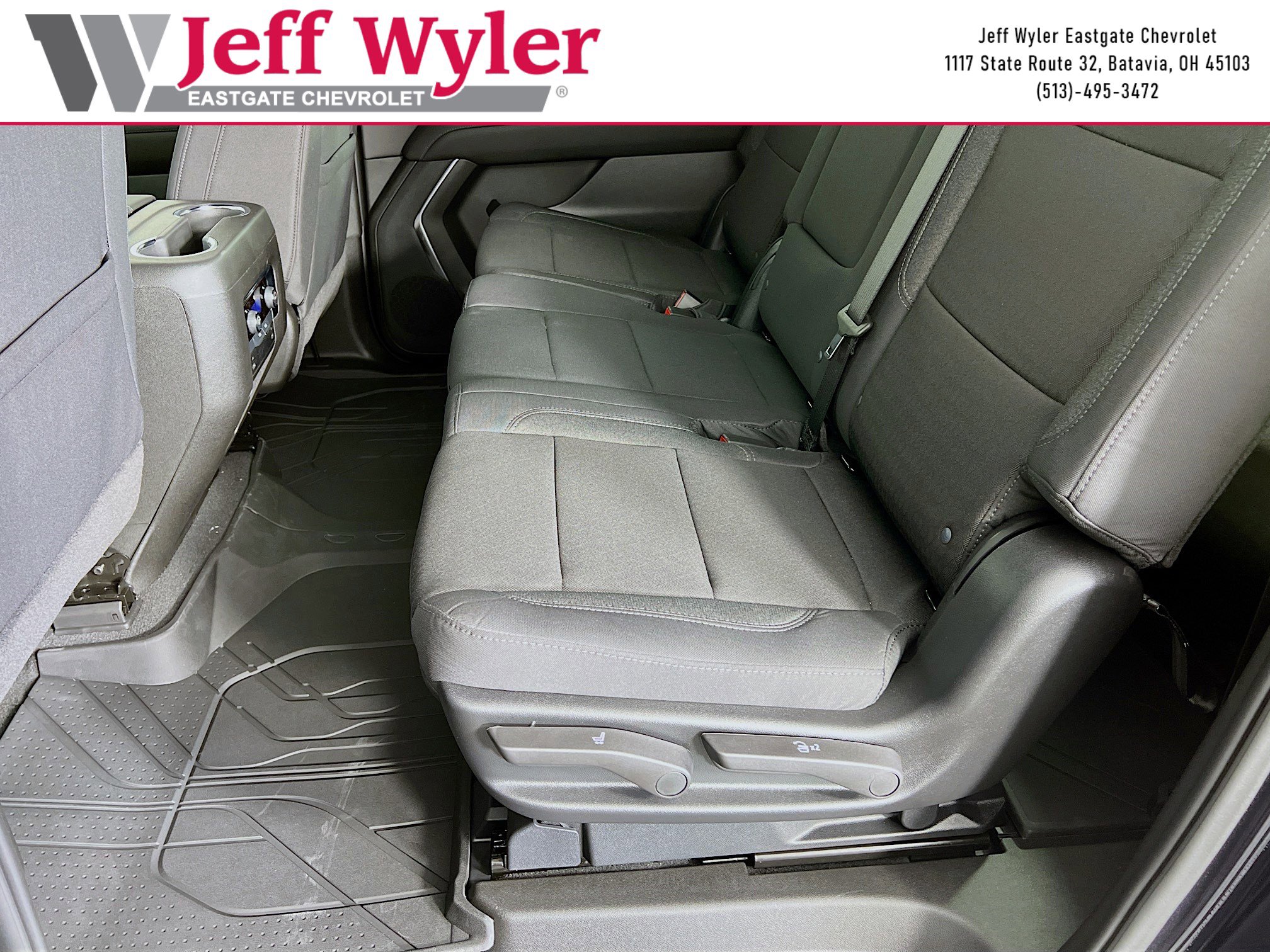 New 2026 Chevrolet Suburban LS w/ LPO, Dark Essentials Package image 5